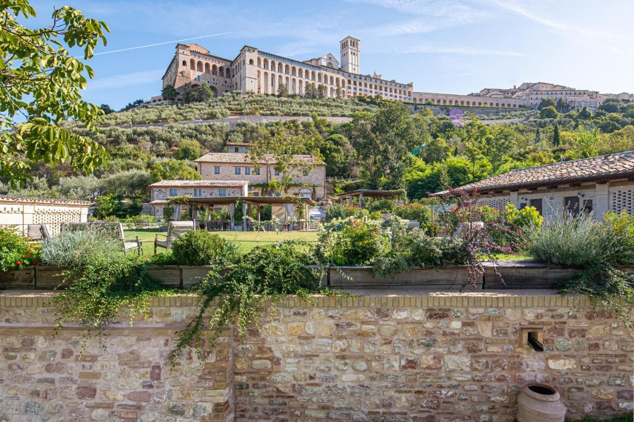 Borgo Antichi Orti Assisi Hotel Buitenkant foto